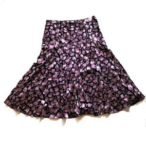 🔥OFFER $9 🔥 Black w/roses 70% silk GORGEOUS!